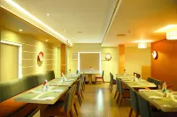 Hotel Aquarius Hotels in Vaikom