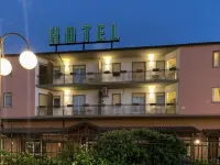 M'Ami Hotel a Camporotondo