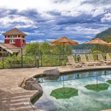 Poets Cove Resort & Spa