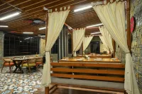 Samsara Luxury Cottages & Spa, Chail Hills - Desayuno