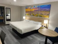 Days Inn by Wyndham El Paso West - spa