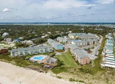 ~New Openings~ Tropical 2 Bed 2 Bath, in an Oceanfront Complex with 3 Pools