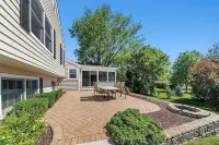 Massive 5Br, 4-Level 3k+Sqft House, PokerRoom,PoolTable, Darts, Bowling,Grill