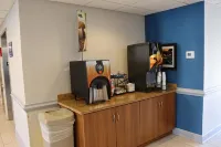 Microtel Inn & Suites by Wyndham Columbus/Near Fort Benning - sarapan