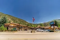 Glenwood Springs Inn - Parking