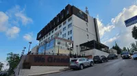 Ocean Grand Hotel - Ramallah Các khách sạn gần Elderly Club