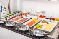 Thomas Albert - breakfast