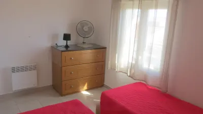 Mini Dream Villa with Your Feet in the Water, Heated Swimming Pool