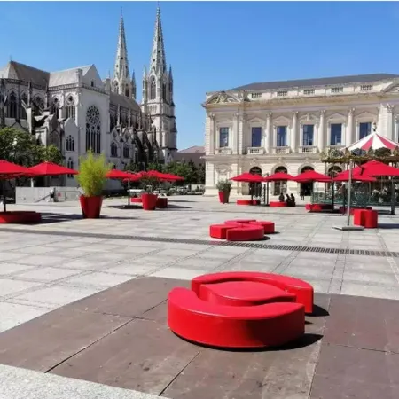 Les Arcades Studio Coeur de Ville, Cholet, Wi-fi, Netflix, Canal+ 紹萊住宿飯店