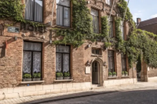 Luxury Boutique Hotel de Castillion