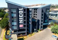 The Nicol Hotel and Apartments Hotel di 