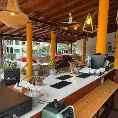 Hummus Hostel Hikkaduwa Dining/Meeting Rooms
