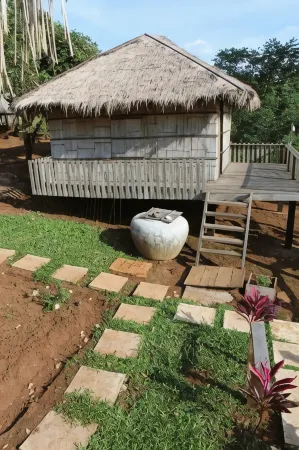 La Villa Hortensia-Mondulkiri Отели в г. Сенмонором