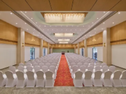 Tulip Inn Bhopal Hotels in Bhopal