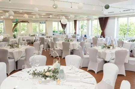 Bundt's Hotel & Gartenrestaurant Отели рядом с достопримечательностью «Marina Rüsch GmbH»