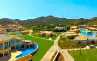 La Marquise Luxury Resort Complex Отели рядом с достопримечательностью «Eucalyptus Street»