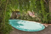Le Windsor, Jungle Art Hotel - Swimmingpools