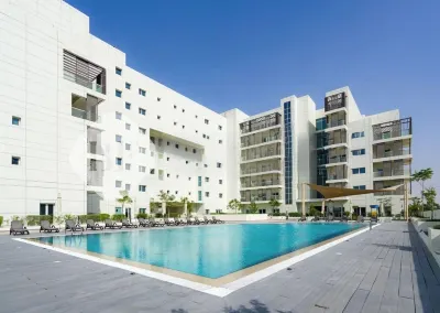 Bloomfields Cozy STU Balcony Leonardo Hotels in Khalifa City
