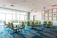 Holiday Inn Express & Suites MADISON by IHG