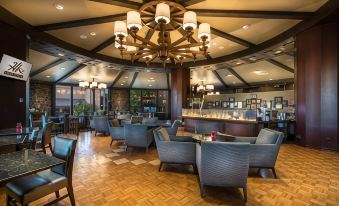 Lodge of Four Seasons Golf Resort, Marina & Spa