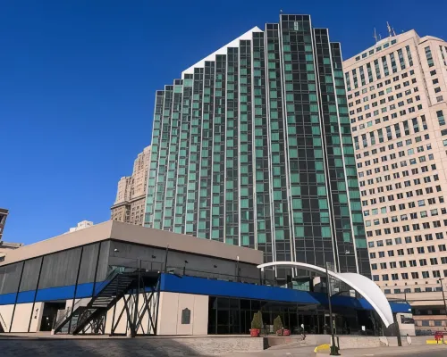 Fort Pontchartrain Detroit, a Wyndham Hotel Hotels near منتزه بيلي أيسل