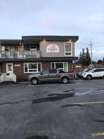 All Seasons Motel Отели в г. Port Elgin