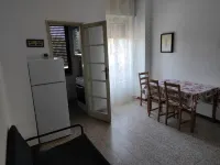 18 Minuten mit Zug vom Milano Entfernt. 2-zimmer-apartment mit 2 Balkon Hotels in Seregno