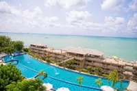Royal Phala Cliff Beach Resort - Pools