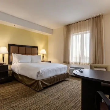 Park Inn by Radisson, Calgary Airport North, AB Hotels near Fourth Street