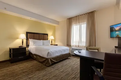 Park Inn by Radisson, Calgary Airport North, AB Hotels near Save-On-Foods