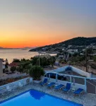 Blue Dolphin Studios and Apartment Hotels in Agia Marina