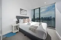 Melbourne Private Apartments - Stadium and Harbour Views - 3-Star