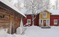 Lauri Historical Log House Manor Hotels in Rovaniemi