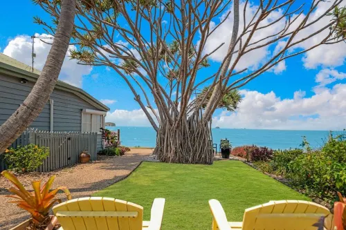 Beachfront Holiday Cottage