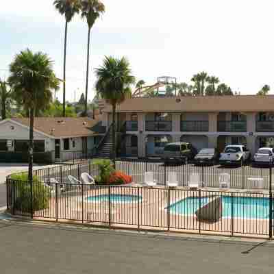 コロニー イン Fitness & Recreational Facilities