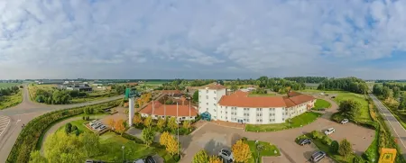 Hotell Erikslund Отели в г. Hyllinge