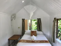 Tanna Evergreen Resort & Tours - Balkoner