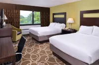 Elimwood Hotel, A Ramada by Wyndham Hotel di Earth City