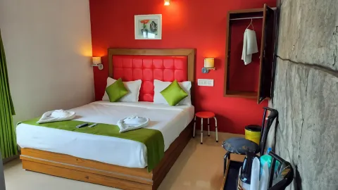 Achus Inn in Munnar