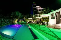 Dharma Beach - Pools