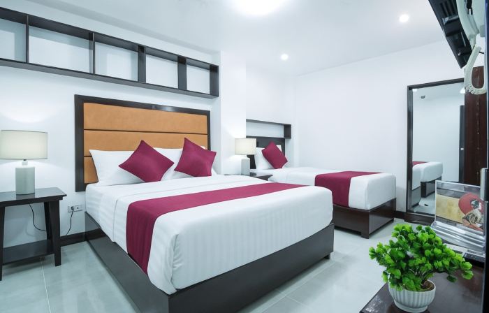 Diamond Hotel and Resto