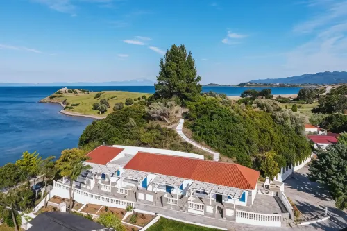 Bay View Suites Hotels in Ormos Panagias