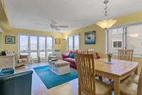 Exceptionally Clean 3Br/3Ba Oceanfront Condo in the Heart of the Crystal Coast