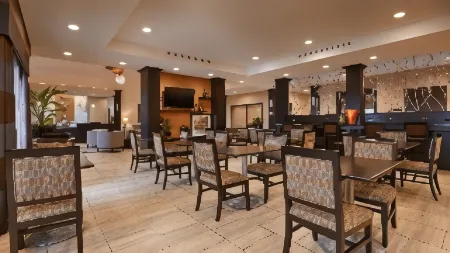 Best Western Plus Lytle Inn  Suites