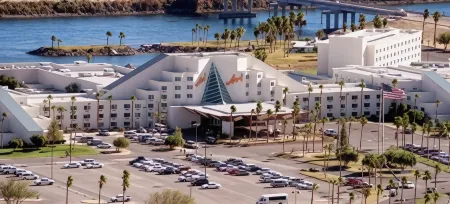 Avi Resort & Casino