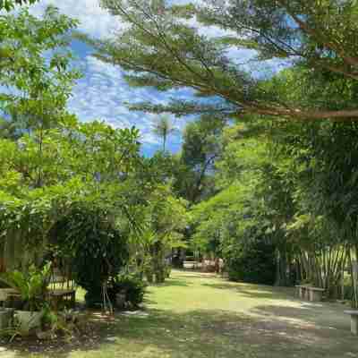 บ้านหลงหาด Hotel Exterior