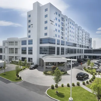 Residence Inn New York the Bronx at Metro Center Atrium Hotel in zona Wien Stadium