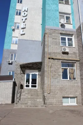 Hotel Semeynyy Các khách sạn gần Sân bay Grabtsevo