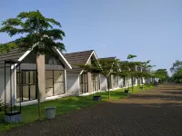 Vila Saieda Green View Hotels in Wonosalam