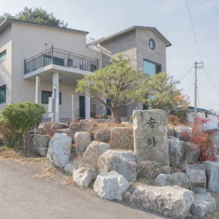 Damyang Songha Pension